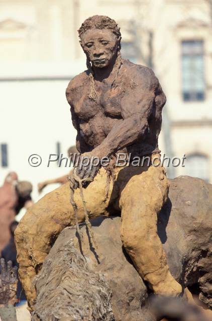 ousmane saw 04.JPG - Exposition Ousmane SawPasserelle des Arts, Paris juin 1999